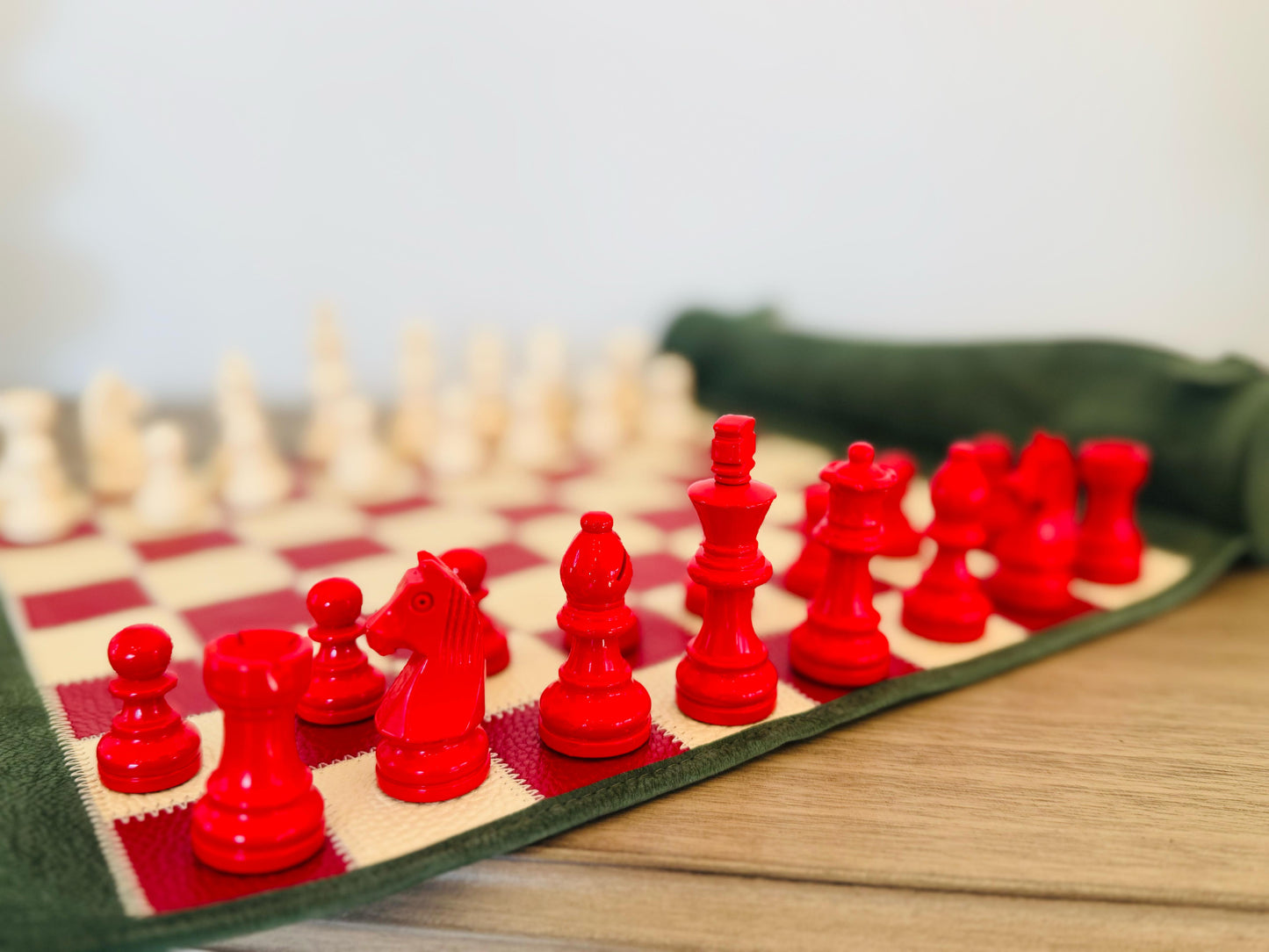 Roll Up Magnetic Leather Chess Set - Bella Italia