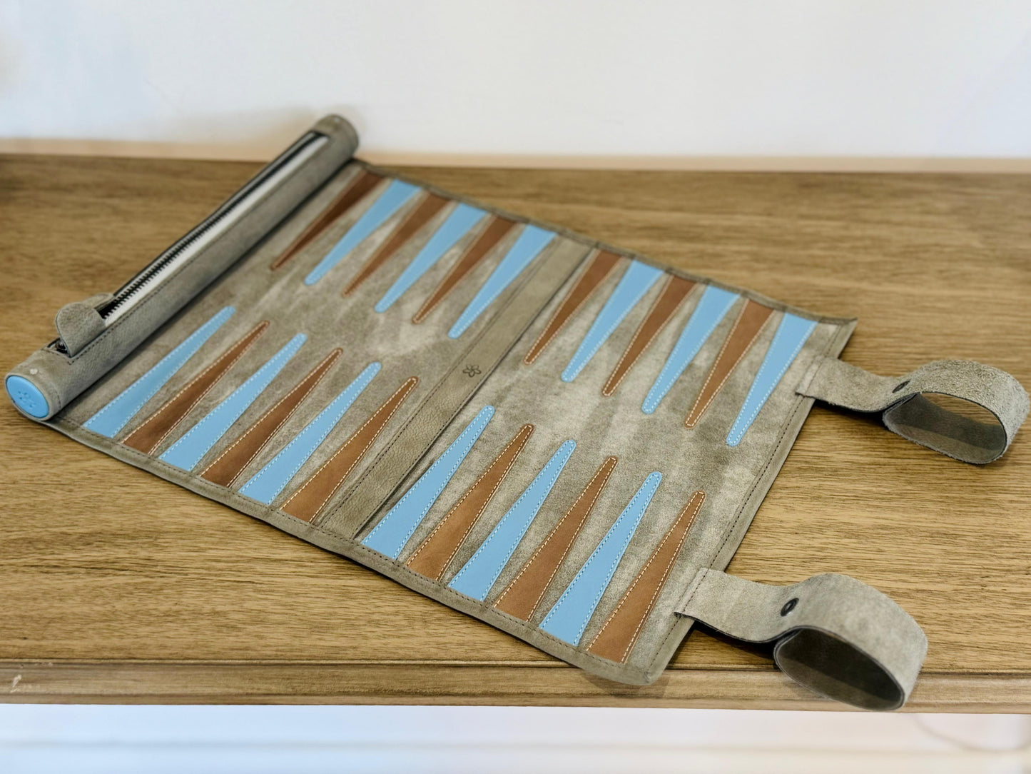 Roll up Leather Backgammon Set - Champagne