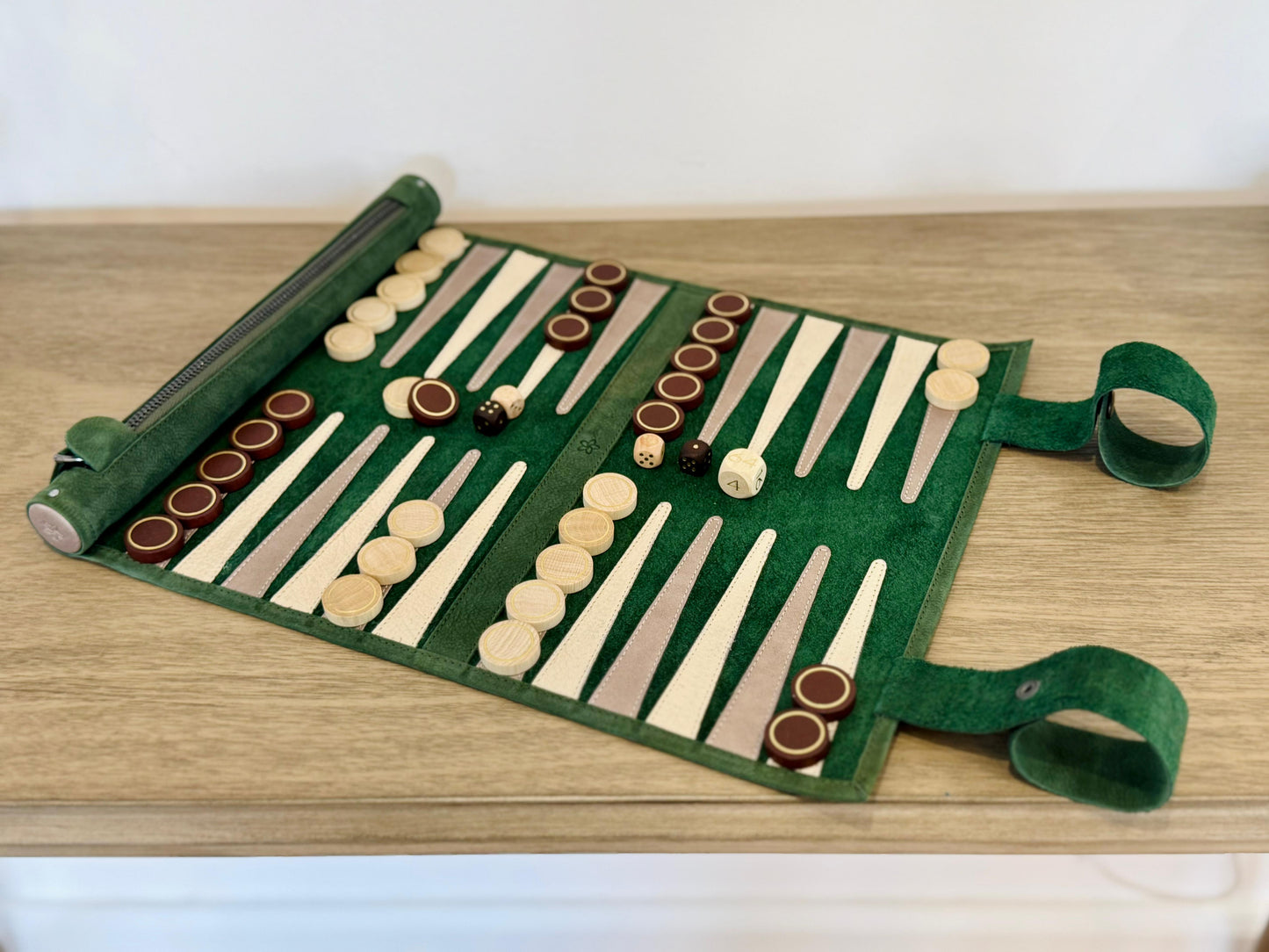 Roll up Leather Backgammon Set - Grande Dame