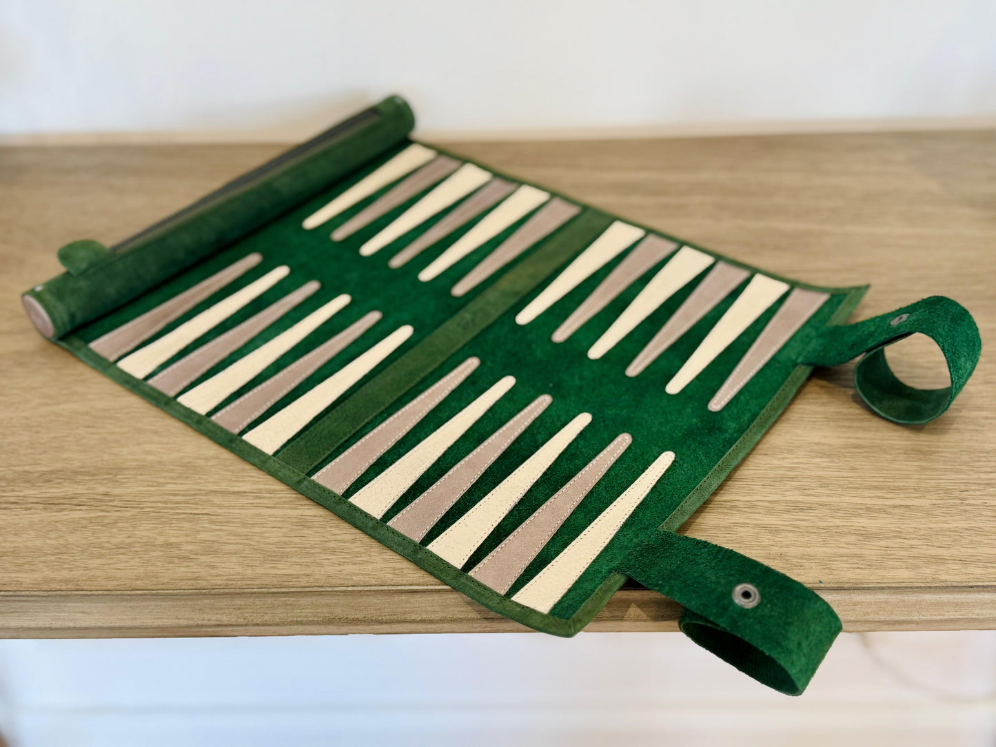 Roll up Leather Backgammon Set - Grande Dame