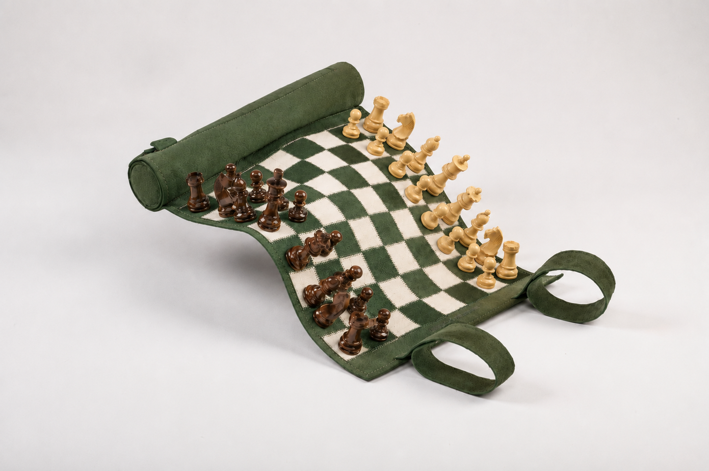 Aufrollbares magnetisches Schachspiel aus Leder – Celtics