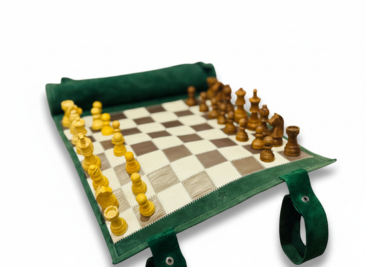 Roll Up Magnetic Leather Chess Set - Grande Dame